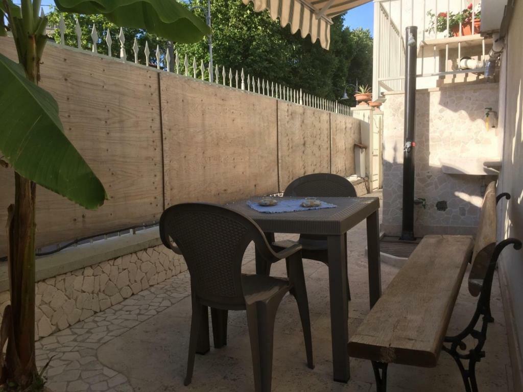 Ferienwohnung La Casa Di Rosi Al Mare Vada Exterior foto