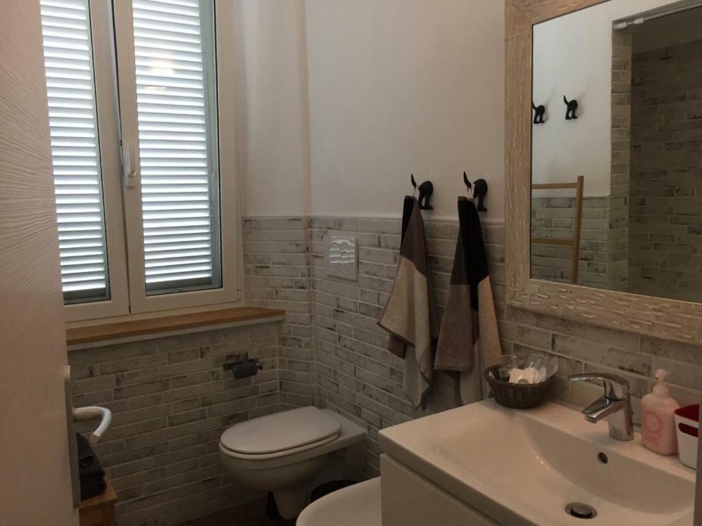 Ferienwohnung La Casa Di Rosi Al Mare Vada Exterior foto